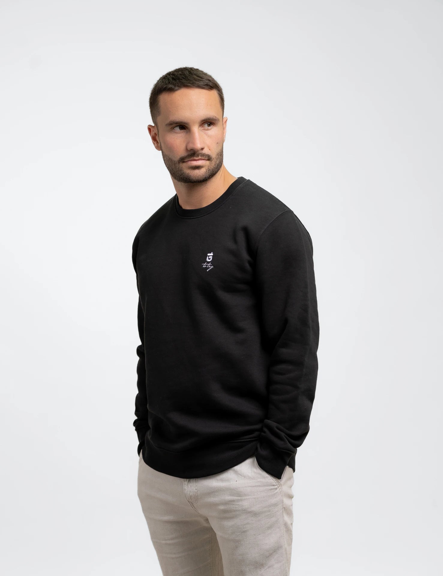 Black classic essentiel Bio-Baumwolle Crewneck mit weißem, 1D totry Stick auf der Brust